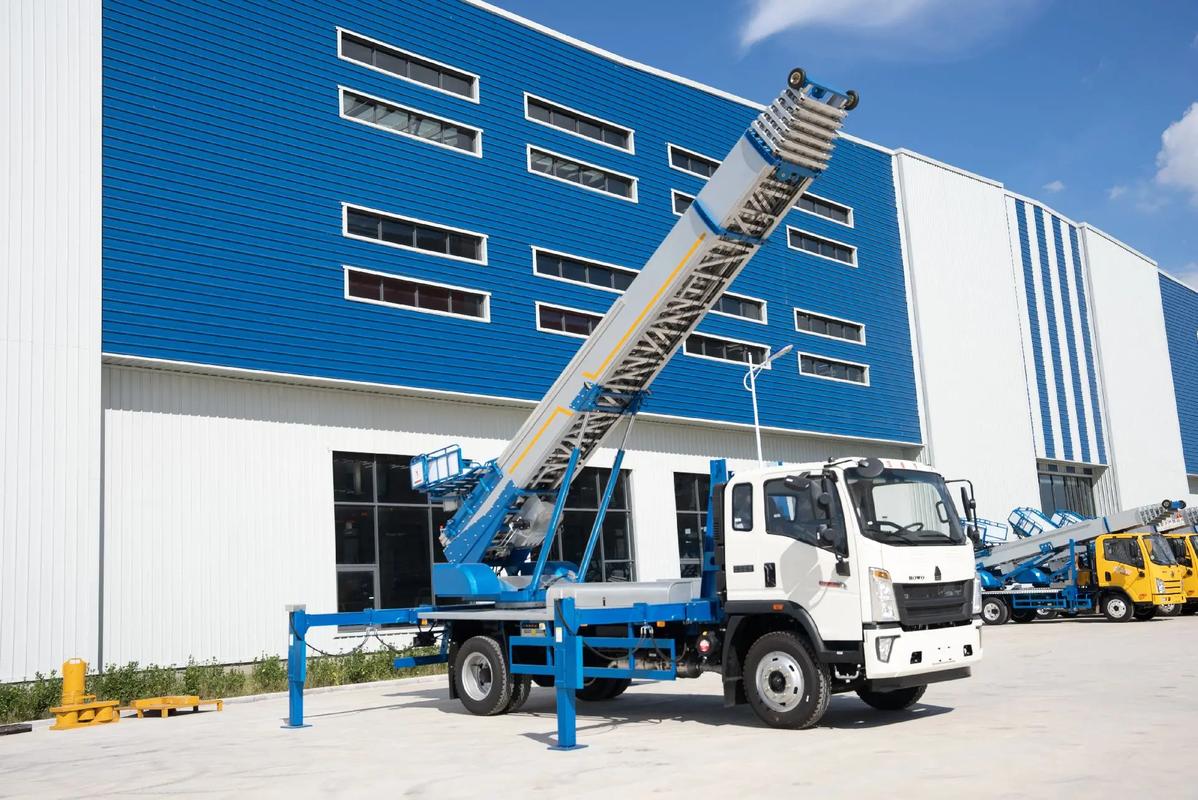 阿坝小型云梯车上料车租赁多少钱