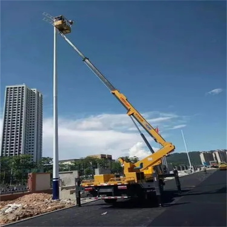 阿坝维修路灯的曲臂升降车出租