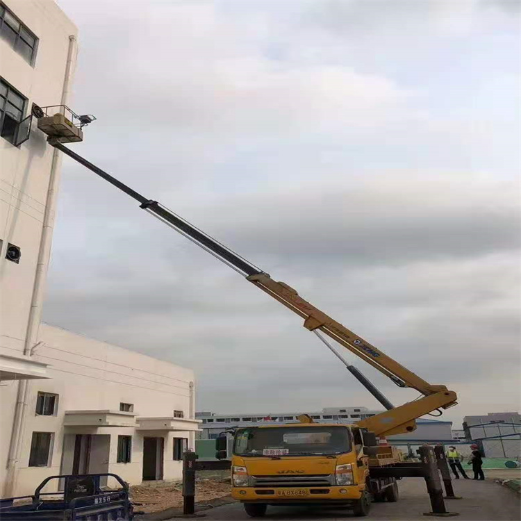 阿坝附近高空车出租|市政施工/设备安装专用|随叫随到|亿立达设备租赁