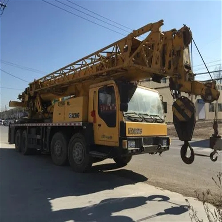 阿坝哪里有专业吊车出租